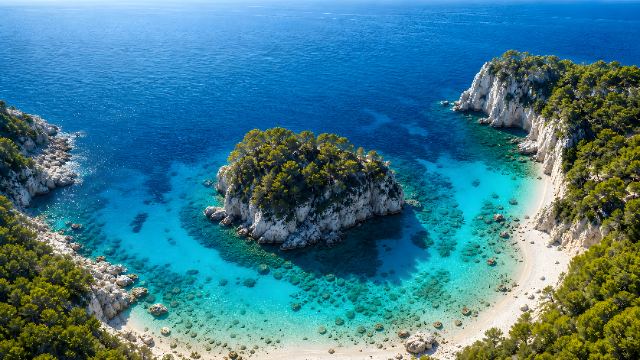 Turquoise Tide wallpaper